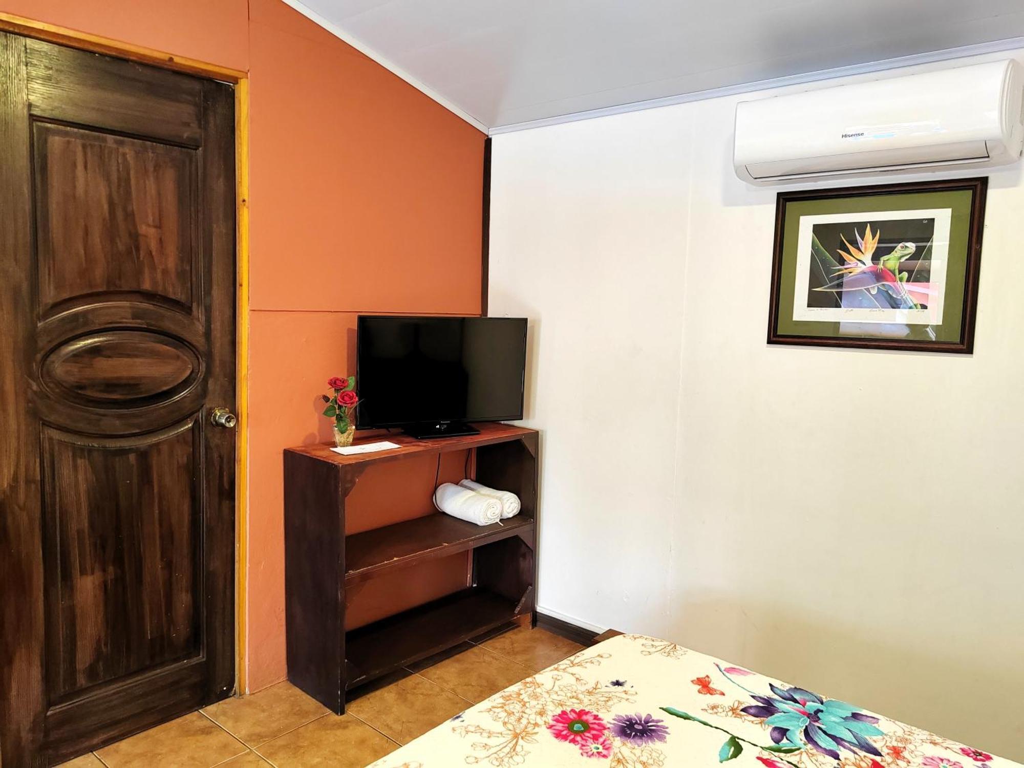Hotel Los Ranchos Jacó Екстериор снимка