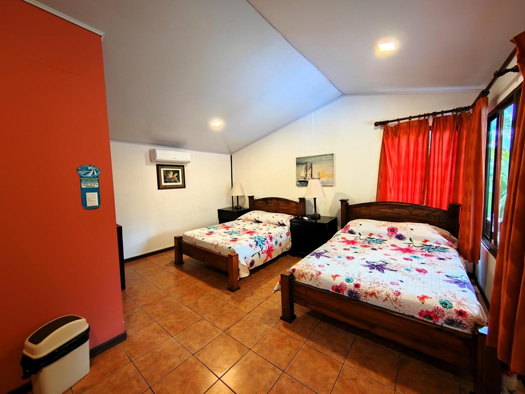 Hotel Los Ranchos Jacó Екстериор снимка