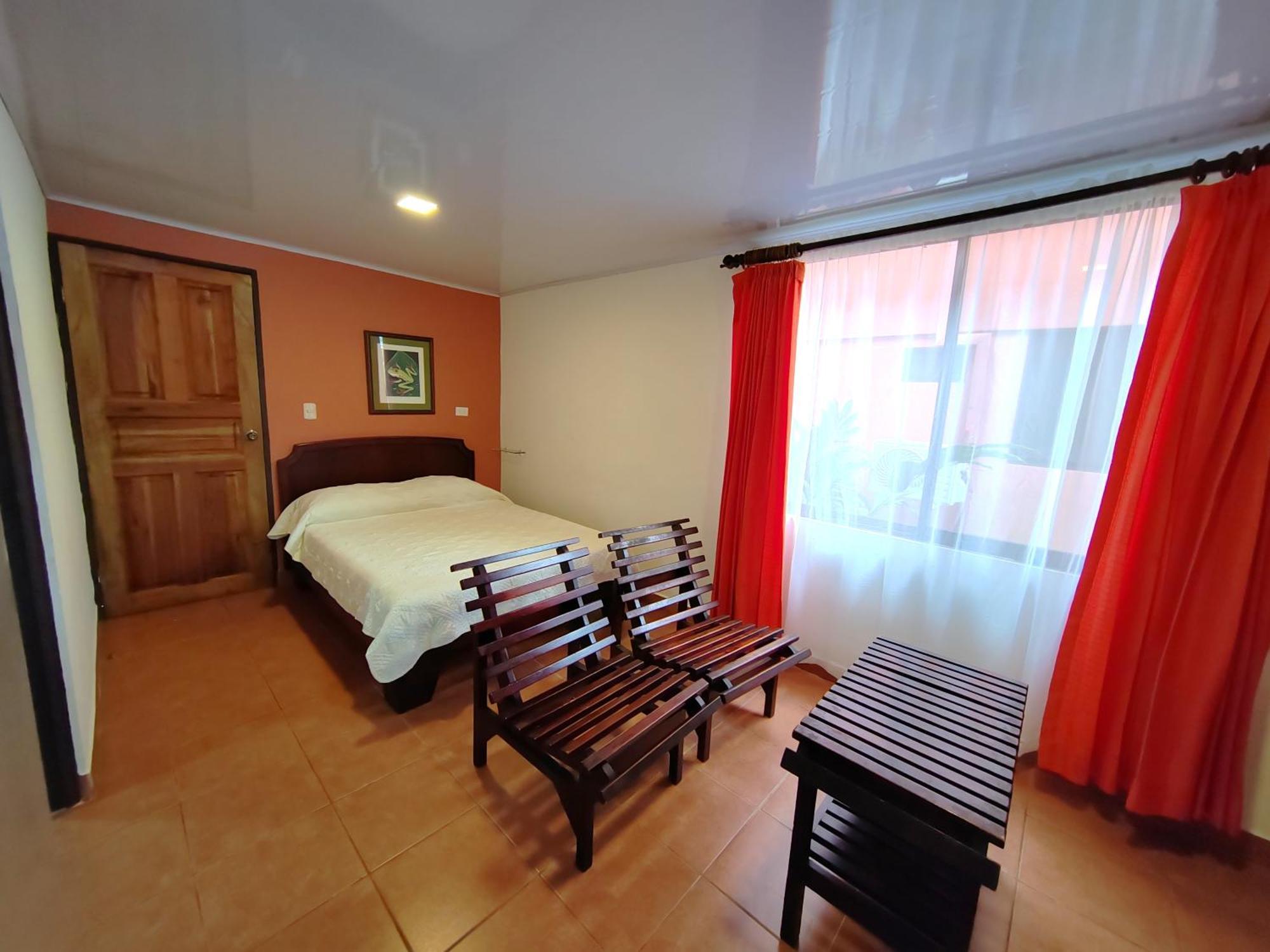 Hotel Los Ranchos Jacó Екстериор снимка