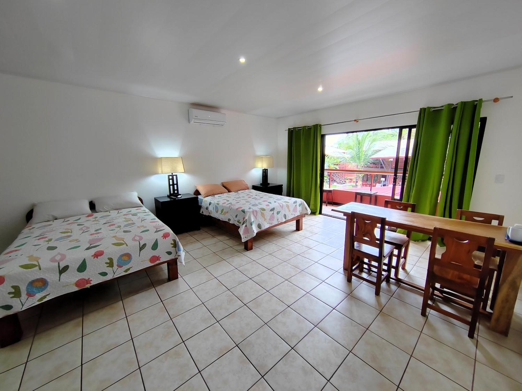 Hotel Los Ranchos Jacó Екстериор снимка