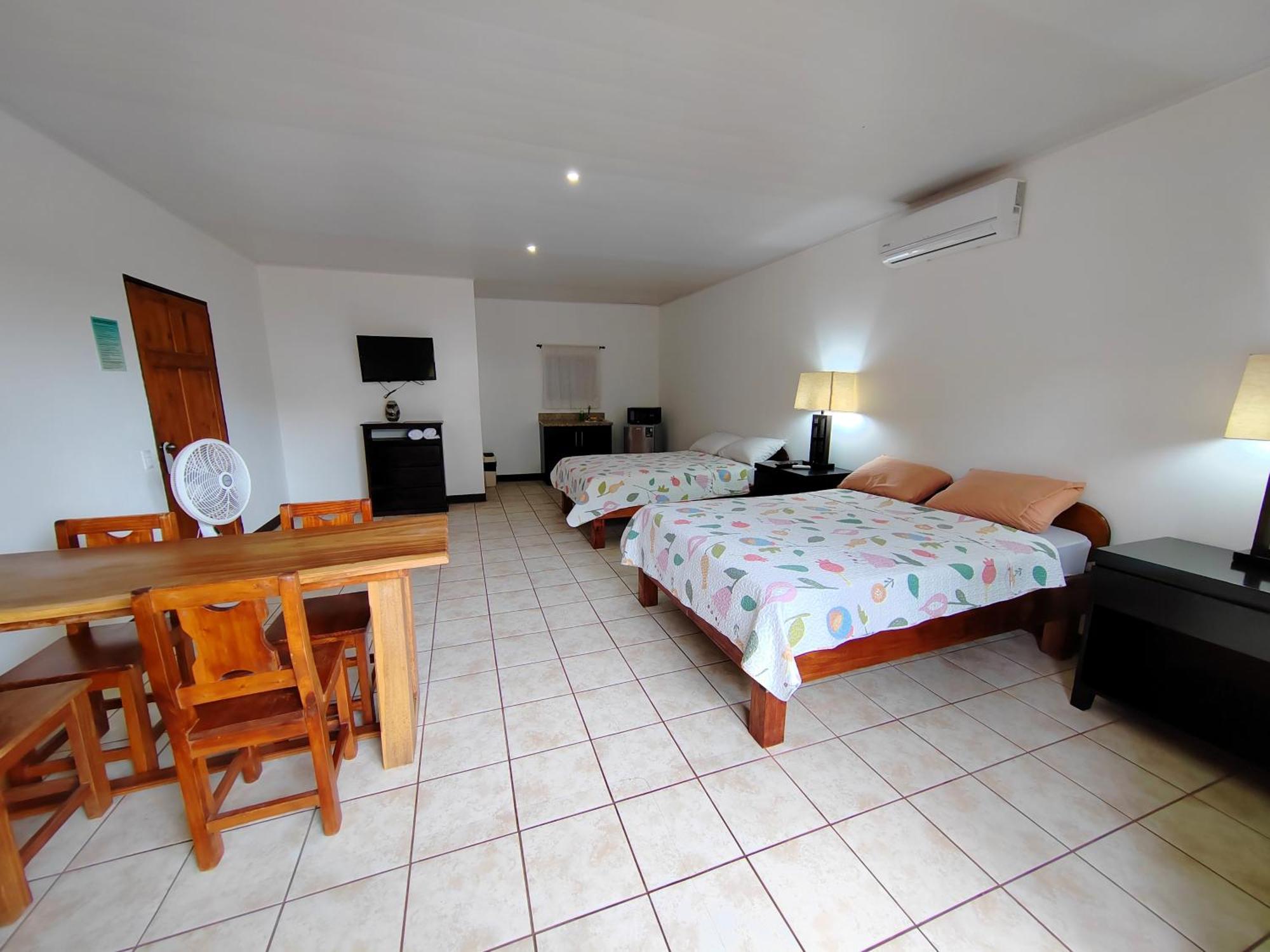 Hotel Los Ranchos Jacó Екстериор снимка